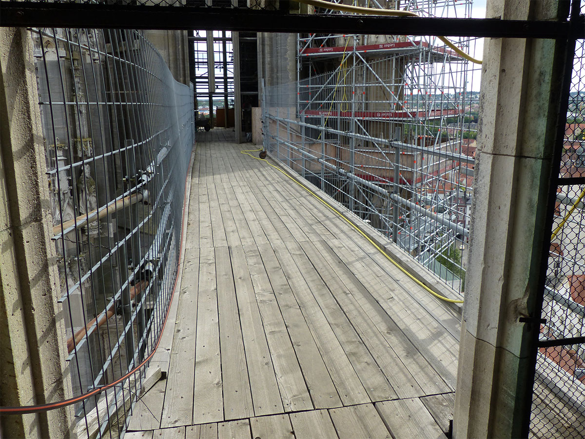 Brücke zwischen den Domtürmen in Regensburg