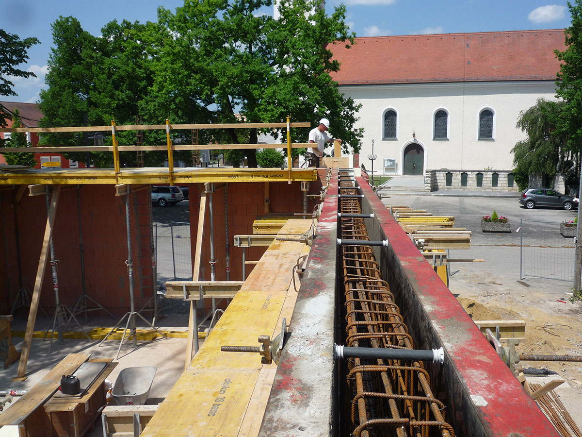 Pfarrheim und Pfarrhaus Münchsmünster